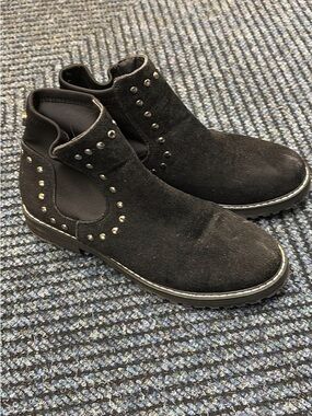 Black Studded boots by seven7